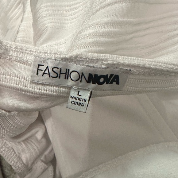 FashionNova White Corset Bodysuit Size M NWOT - Picture 8 of 9